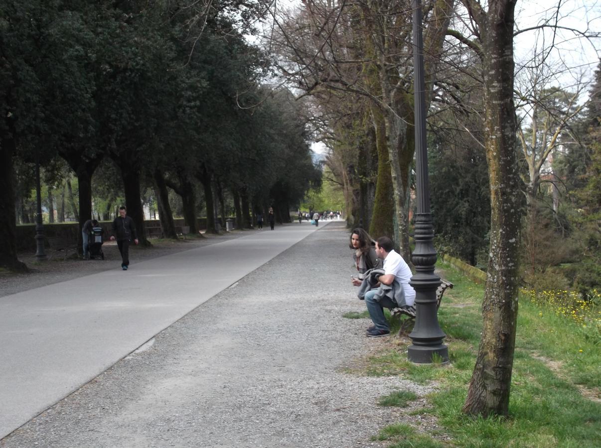 La Loggia Apartment Lucca Luaran gambar