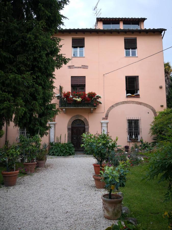 La Loggia Apartment Lucca Luaran gambar